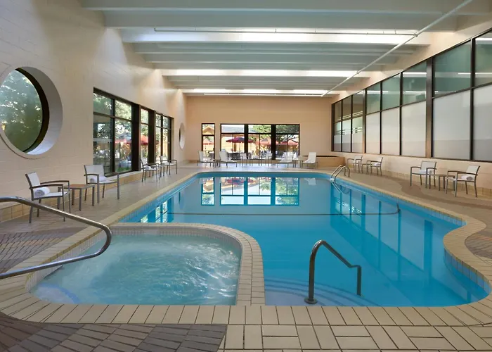 Four Points By Sheraton Toronto Airport Mississauga