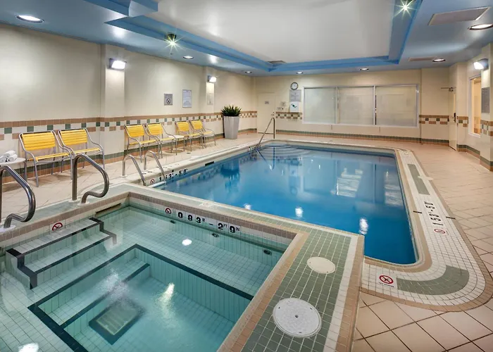 Fairfield Inn & Suites By Marriott Toronto Airport Mississauga